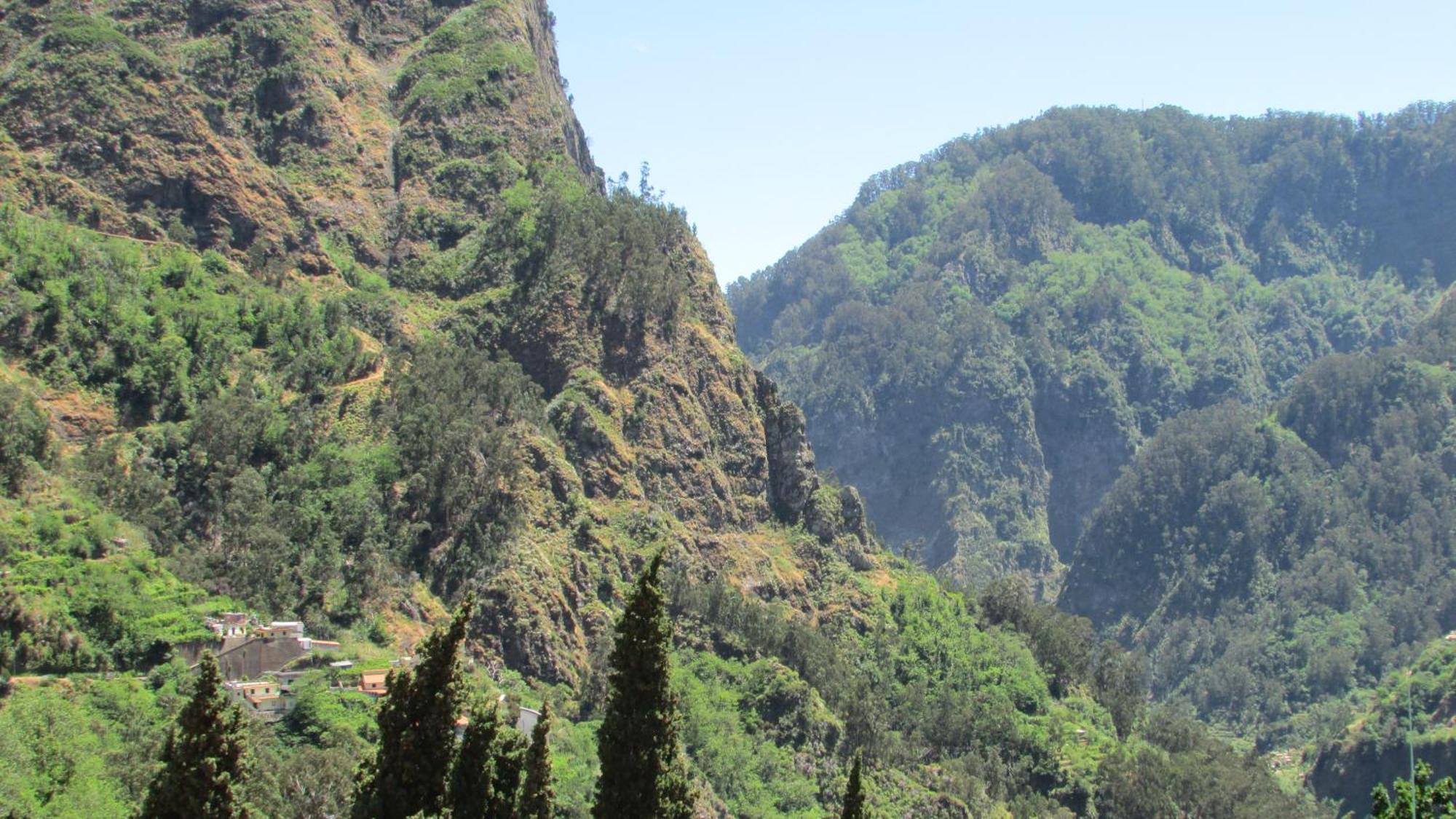 Valley Of Nuns Holiday Apartments Curral Das Freiras Εξωτερικό φωτογραφία